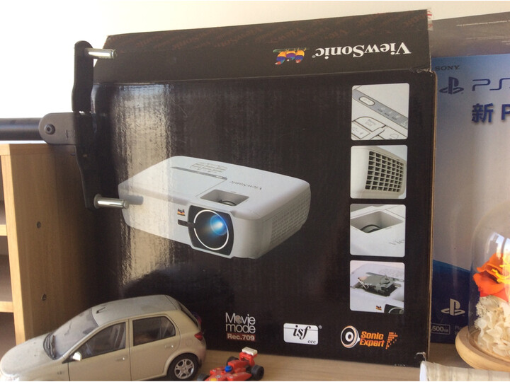 详解优派px725hd上手对比明基w1070哪个好？评价有什么区别