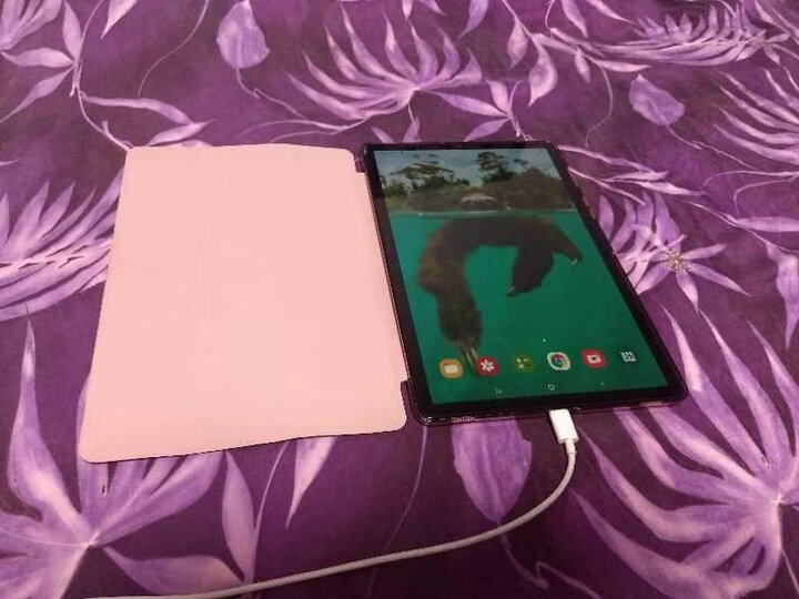 分析三星tab s5e和华为m6区别有没有？点评哪个好？