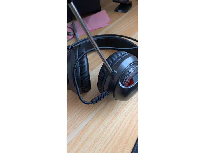 使用漫步者r1000tc和r1600哪个好？纠结有区别吗？