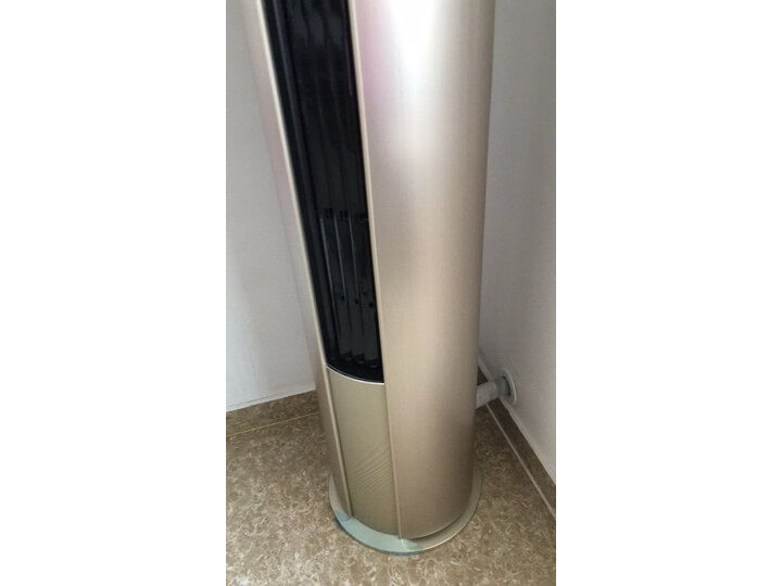 对比美的KFR-51LWBP3DN8Y-YB300(B1)怎么样呢？评测如何？