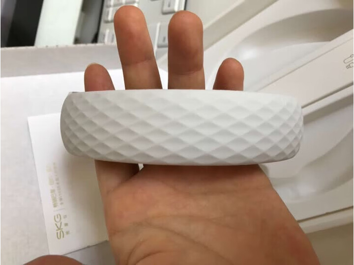 SKG颈椎按摩器颈部按摩仪语音提示 办公室按摩仪怎么样？好不好，质量到底差不差呢？ 首页推荐 第9张