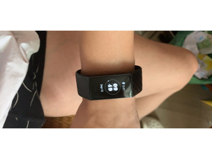 FitbitFitbit Charge 3详细参数及用户评价_http://www.itswebtime.com_好物推荐_第9张