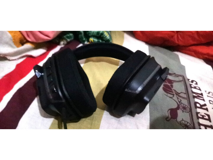 入手罗技g633s和g633区别哪个好？盘点区别大吗？