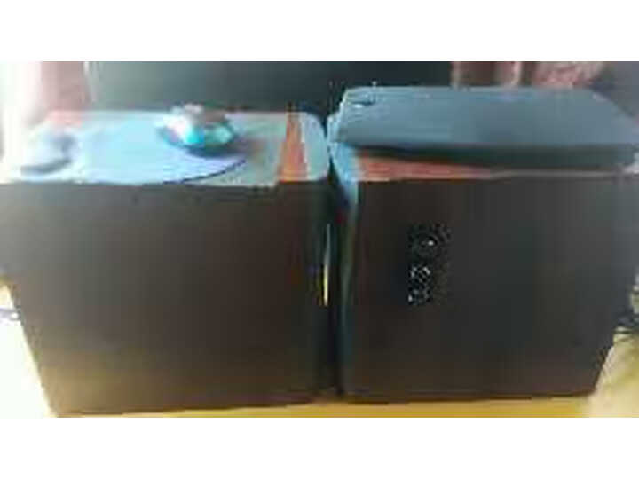 评价惠威d1090和m300对比哪个好？感受有何区别？