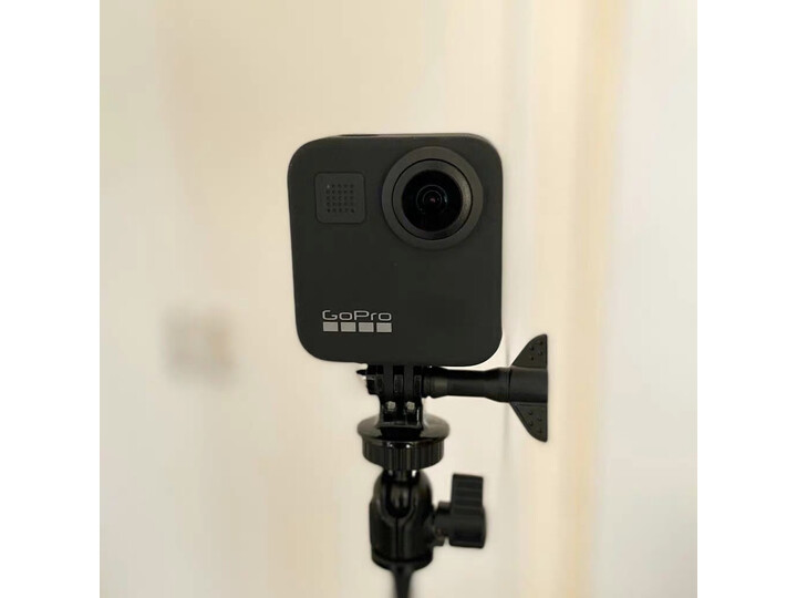 入手gopromax和insta360oner有什么区别呢？分享哪个好？