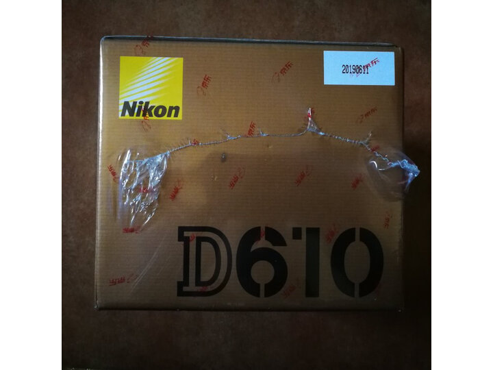 讨论尼康d610和d7500有什么区别呢？对比哪个好？