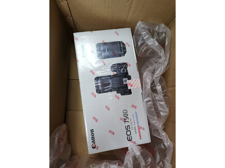 请问佳能750d和800d哪个好好？比较区别是什么