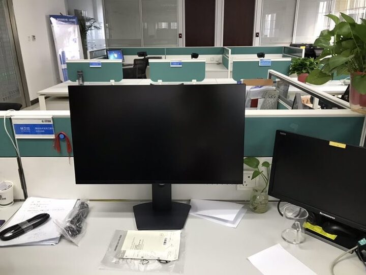 体验戴尔s2719dgf和小金刚哪个好？说说有没有区别？