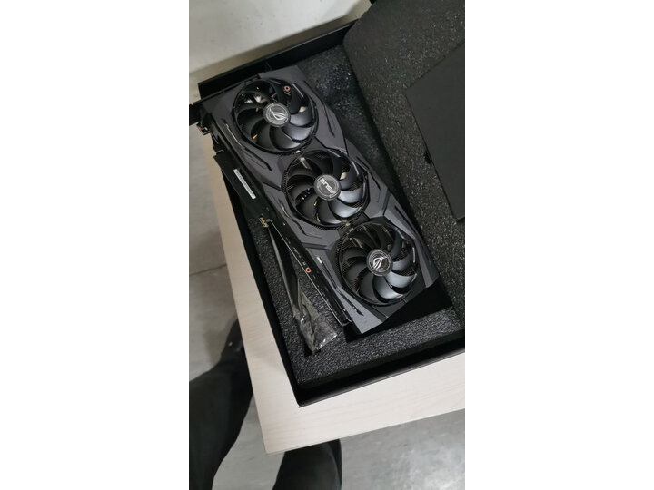 华硕（ASUS）猛禽ROG-STRIX-GeForce RTX 2080显卡怎么样.使用一个星期感受分享 首页推荐 第10张