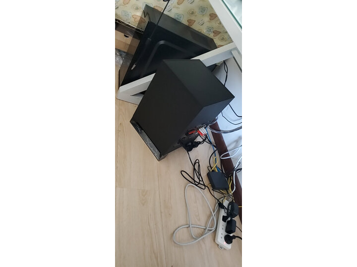 感受漫步者r501bt和c6xd哪个好？爆料有什么区别？