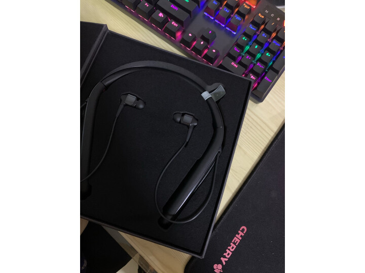 反馈索尼wi1000x和wi1000xm2区别有吗？体验哪个好？