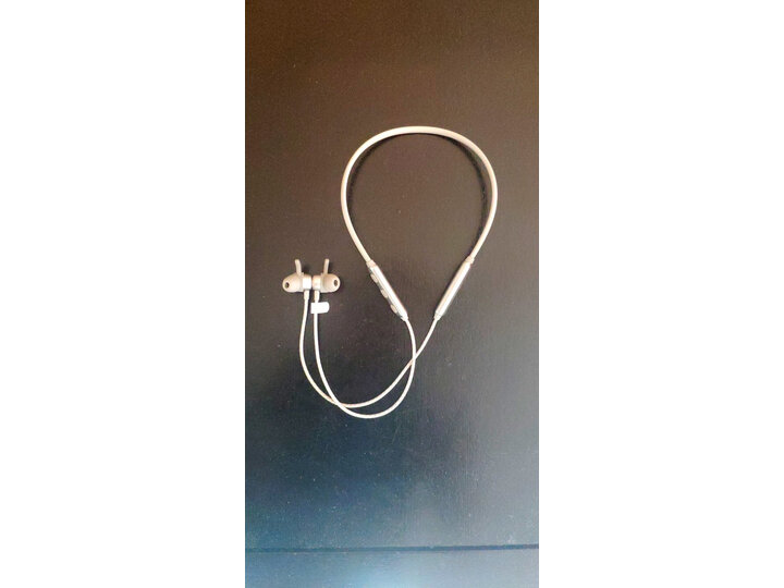 体验漫步者w300bt和w200bt区别大吗？说说哪个好？