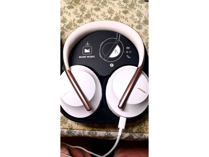 入手bose700和qc35二代有没有区别？盘点哪个好？