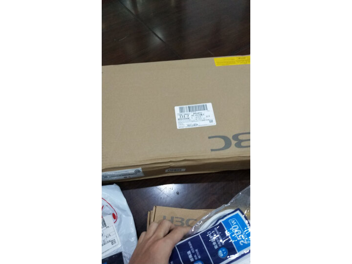 请问华三e**00g2还是er3108g哪个好？比较有何区别？