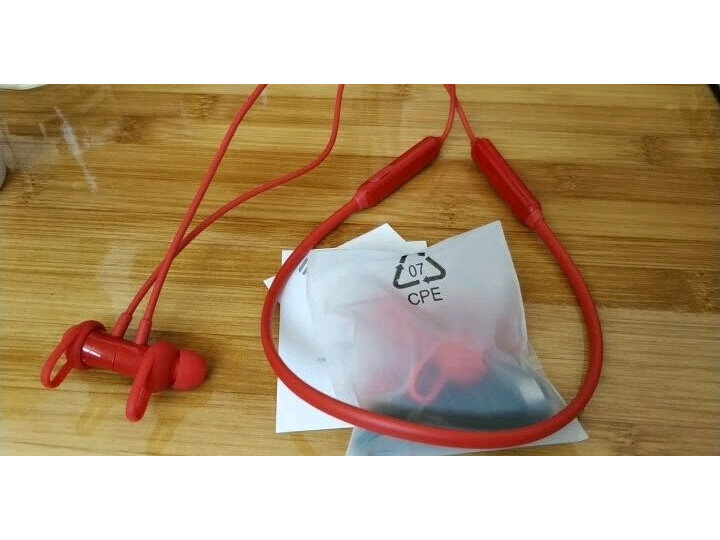 漫步者w200bt颈挂版和经典款区别哪个好用些_http://www.tuijianxing.com_好物_第10张