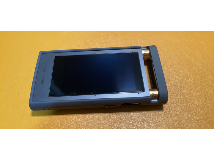 曝光华硕xg32vq和xg32vqr区别哪个好？使用区别是什么？