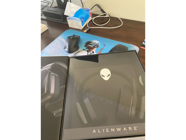 评测外星人aw988和罗技g933哪个好？入手区别大不大？