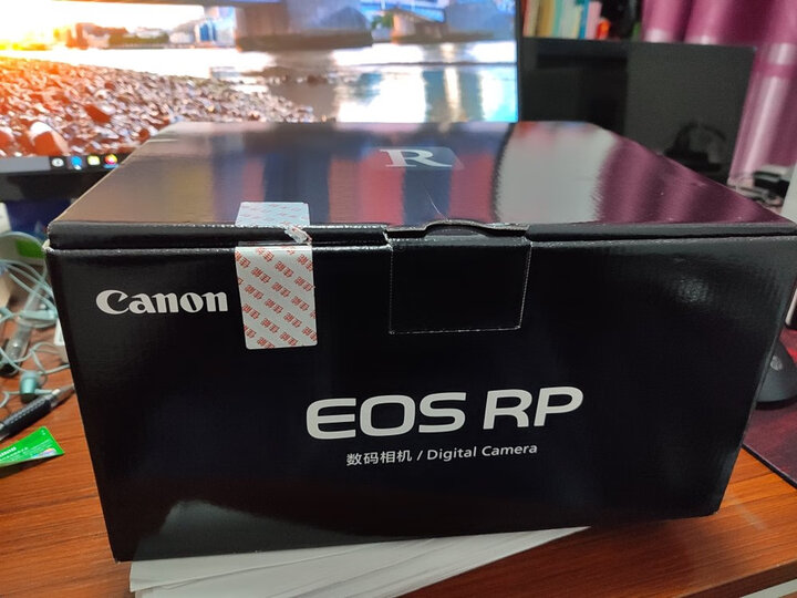 点评佳能eos rp和eos r有什么区别剖析哪个好？