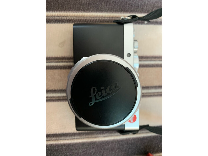 评测富士x100f和徕卡dlux7哪个好？入手有什么区别呢？