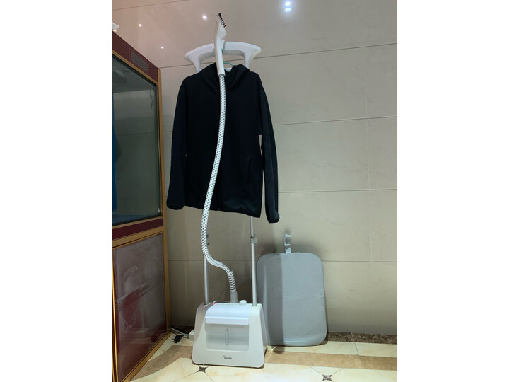 美的（Midea）挂烫机家用YGJ20P1（1.5L双杆）怎么样？媒体评测，质量内幕详解 首页推荐 第2张