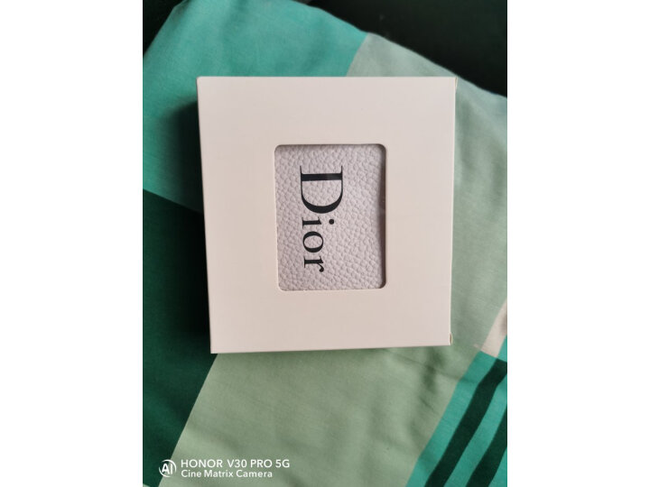 资深使用点评：迪奥Dior口红全新烈艳蓝金唇膏女丝绒999#3.5g传奇红怎么样？真实感受怎么样？