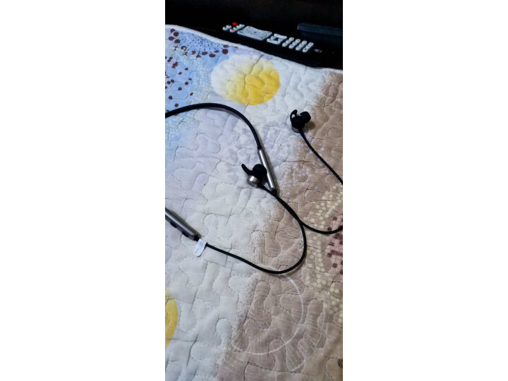 体验漫步者w300bt和w200bt区别大吗？说说哪个好？