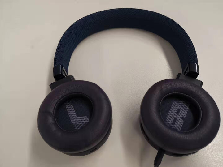 谈谈jbllive400bt音质和铁三角哪个好？请问区别是什么？