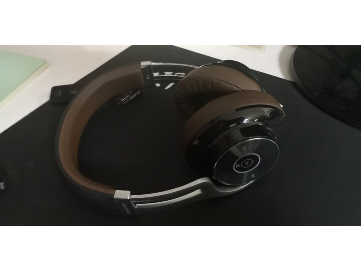 使用jbl500bt和漫步者w830bt哪个好？纠结有什么区别？
