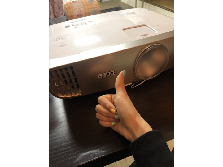 剖析明基w2000和w1120哪个好？解析有区别吗？