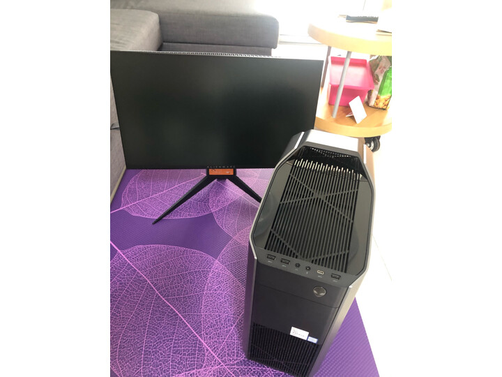 分析外星人aw2518hf与2518h有区别吗？点评哪个好？