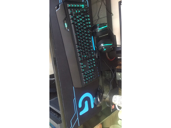 入手罗技g633s和g633区别哪个好？盘点区别大吗？