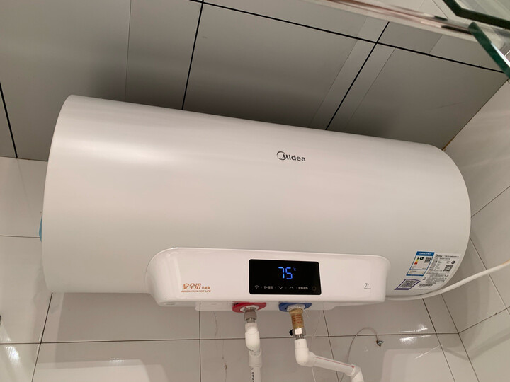 美的 3000W变频速热七倍增容电热水器60升F6030-DL1(HEY)怎么样？亲身使用了大半年 感受曝光 首页推荐 第1张