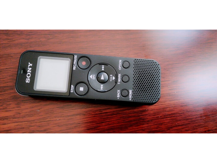 比拼索尼icd-ux560f和菲利普vtr8060哪个好？反馈有什么区别？
