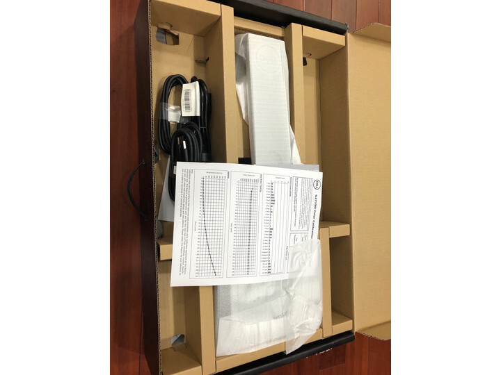 入手戴尔u2719ds跟u2719d哪个好？盘点功能有什么区别？