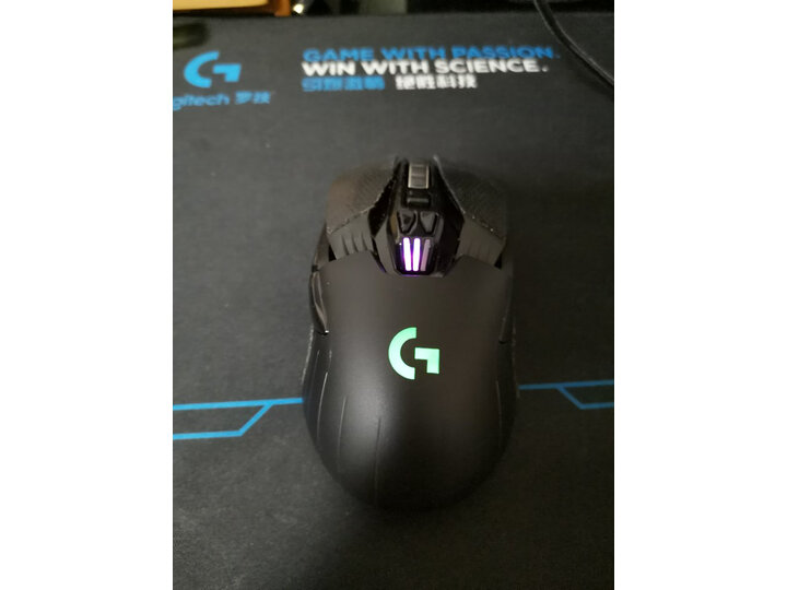讨论罗技g903lightspeed和hero哪个好？解密区别是什么？