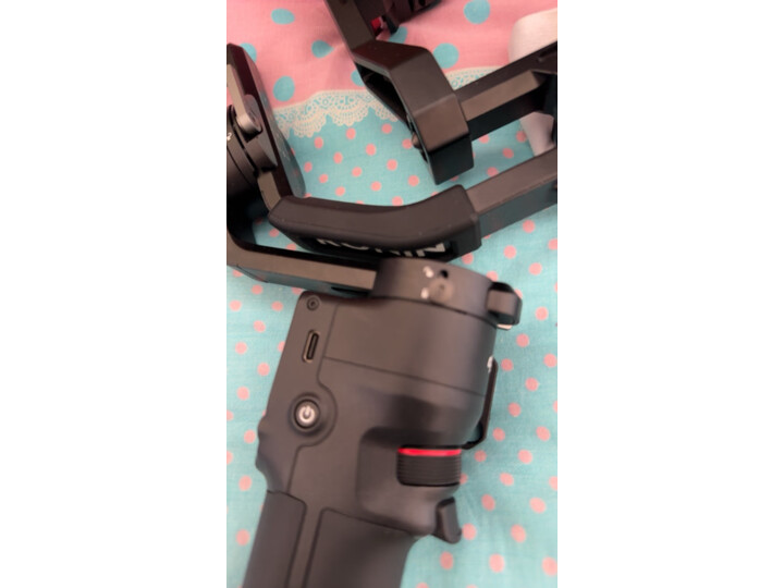 围观：大疆 DJI RS 3 Mini 如影微单稳定器参数评测如何？老司机优缺点大爆料 心得分享 第2张