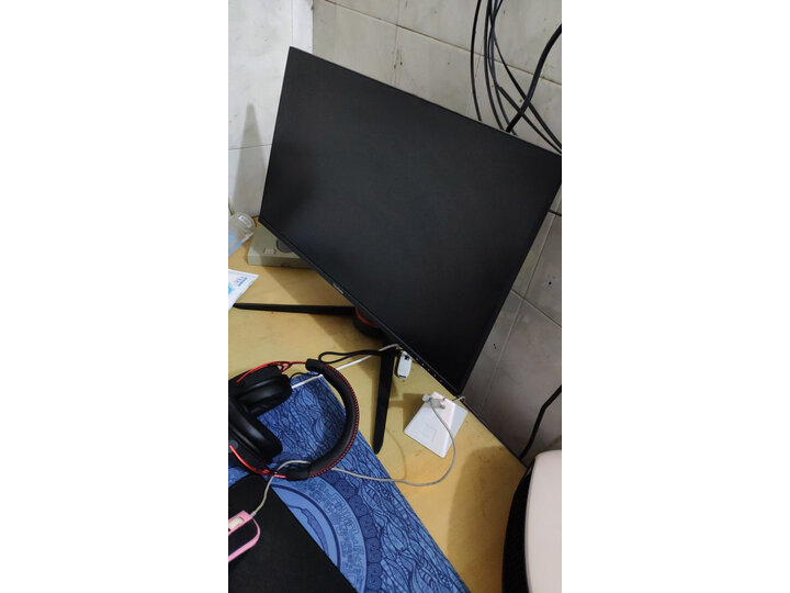 剖析aoc ag273qcx和和爱攻31.5寸哪个好？解析区别是什么？
