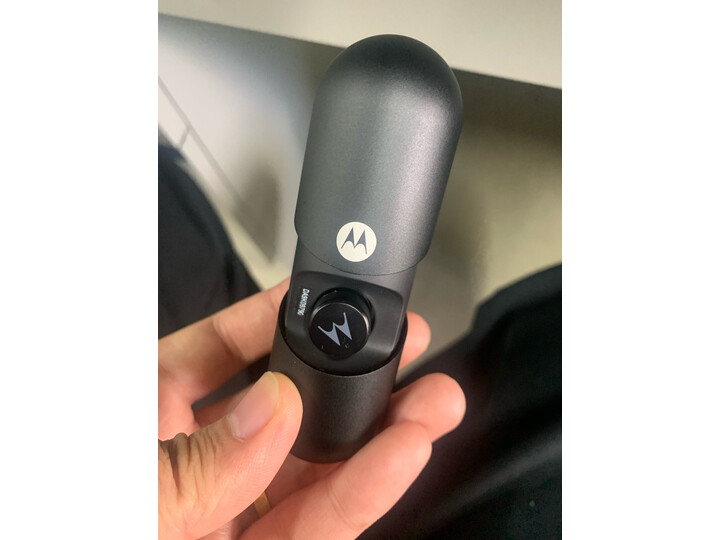 讨论摩托罗拉vervebuds400和300哪个好？对比区别有吗？