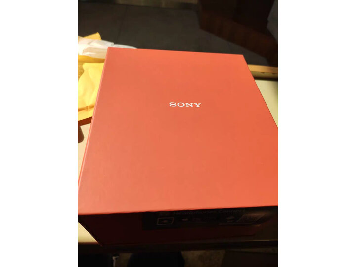 对比索尼whh800和beats solo3功能有什么区别？分析哪个好？