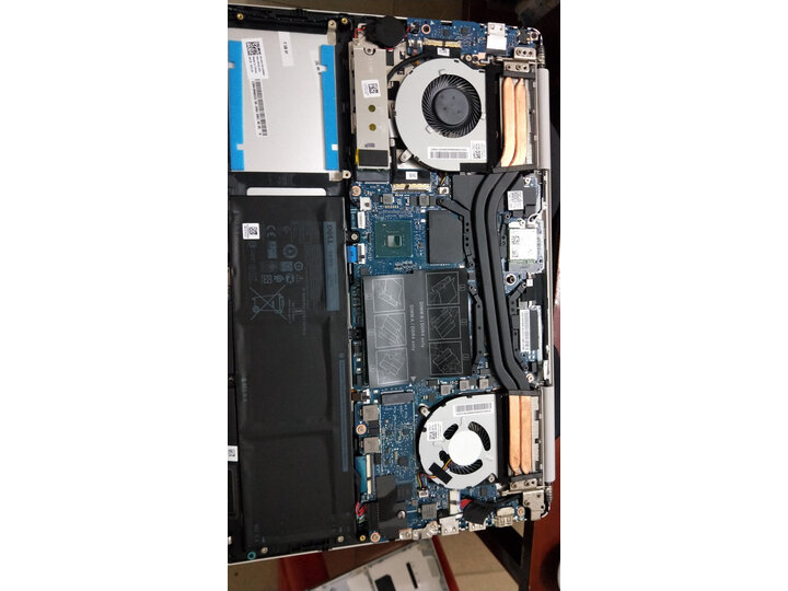 使用戴尔xps15和灵越7590区别如何？纠结哪个好？