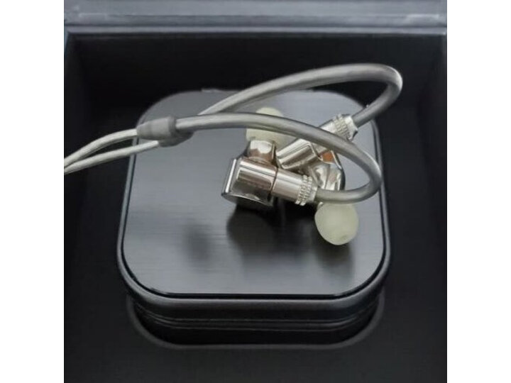 评价索尼ier-z1r和alo solaris有何区别？感受哪个好？