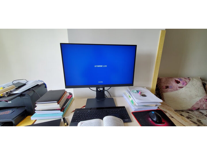 请问明基pd2700u和ew2780u有什么区别？比较哪个好？