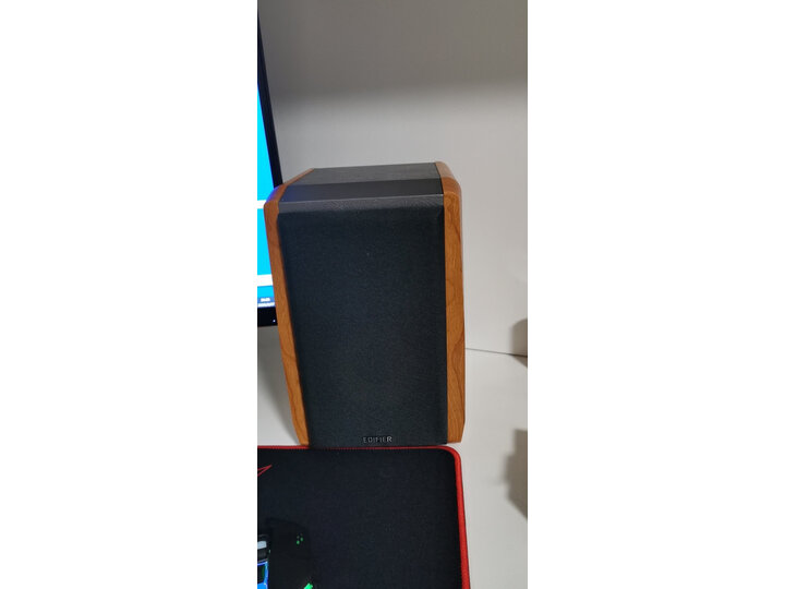 纠结漫步者s201和s1000哪个好？详解有什么区别？