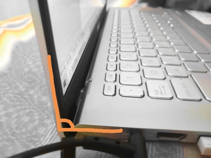 剖析华硕vivobook系列和灵耀系列区别有没有？解析哪个好？