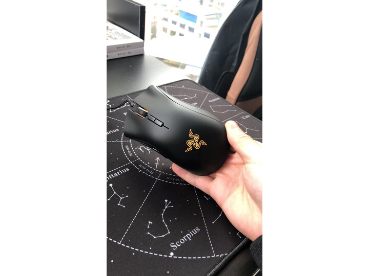 测评罗技g304对比雷蛇蝰蛇精英版哪个好？曝光有什么区别