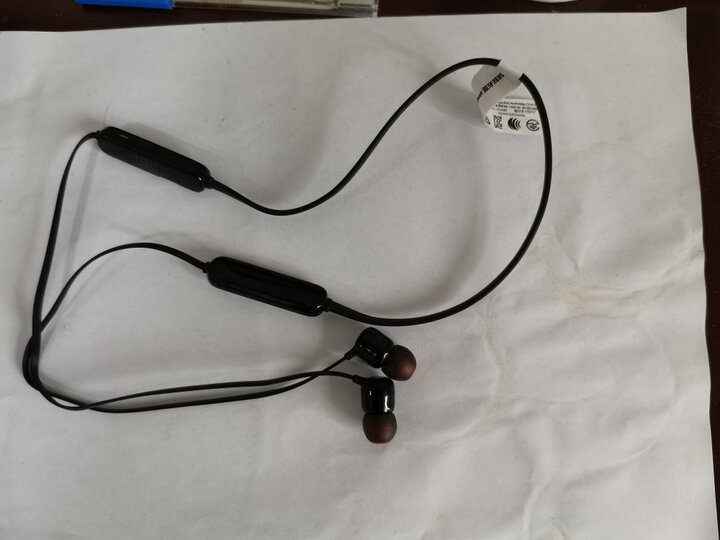 测评jblt110bt和t205bt区别哪个好？曝光有什么区别
