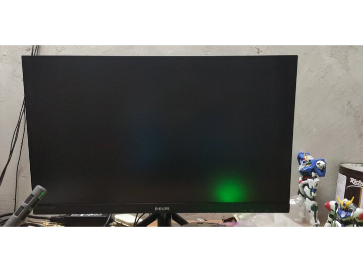 揭秘真实使用华硕vg249q和飞利浦242m8哪款更好?差别是什么?