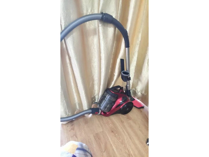 感受小狗d9002和飞利浦fc8760哪个好？爆料区别有吗？