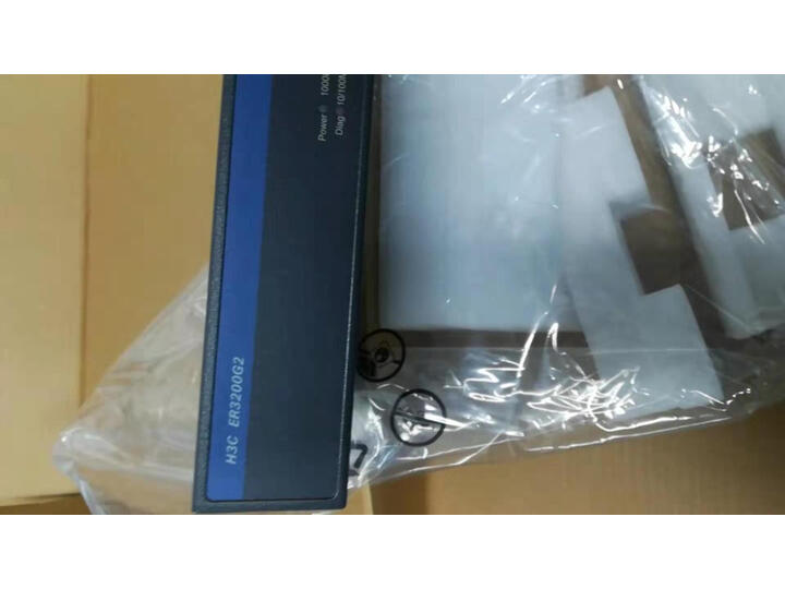 请问华三e**00g2还是er3108g哪个好？比较有何区别？