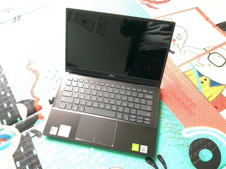 比较戴尔灵越13 7000和华为matebook 13有啥区别？分享哪个好